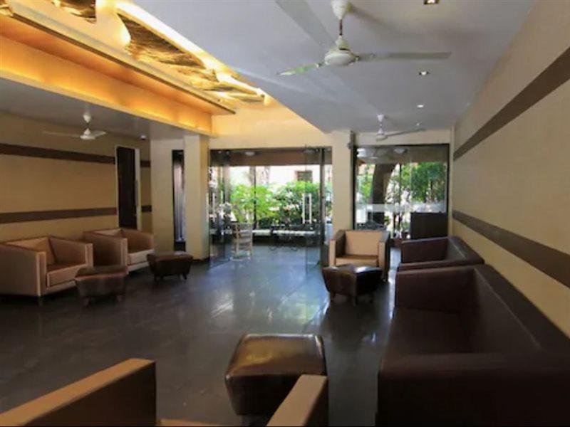 Hotel Chandralok Lonavala Exteriör bild