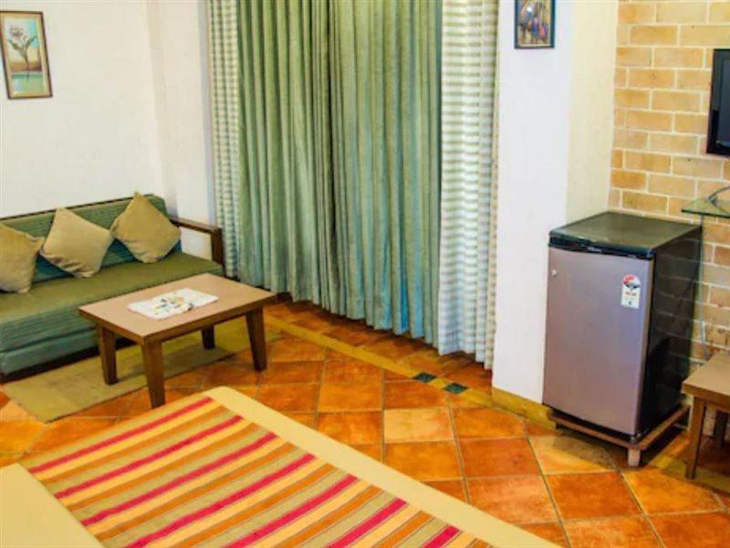 Hotel Chandralok Lonavala Exteriör bild