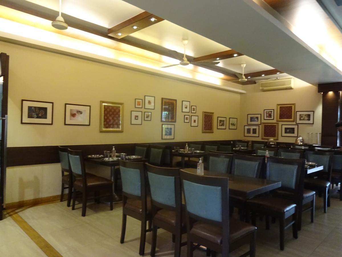 Hotel Chandralok Lonavala Exteriör bild